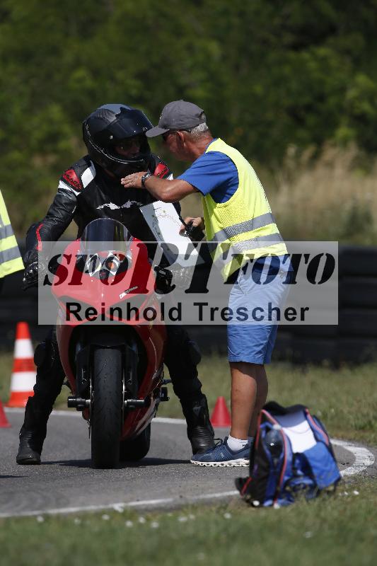 Archiv-2023/45 19.07.2023 Cornu Master School ADR/rouge-rot/76